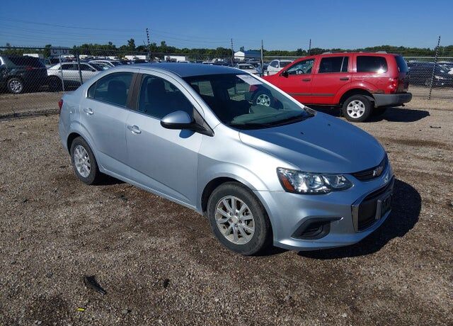 2017 CHEVROLET Sonic