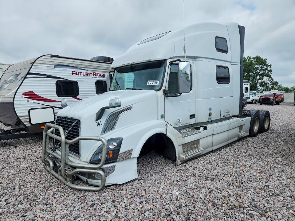 2018 VOLVO TRUCK VNL