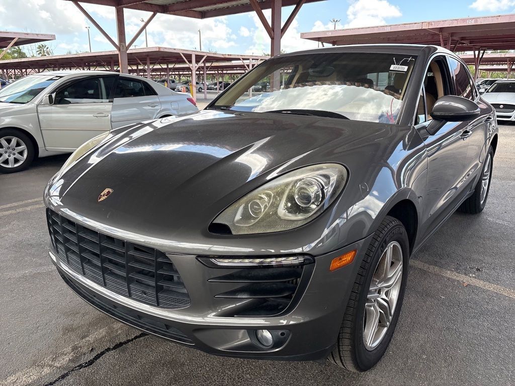 2015 PORSCHE Macan