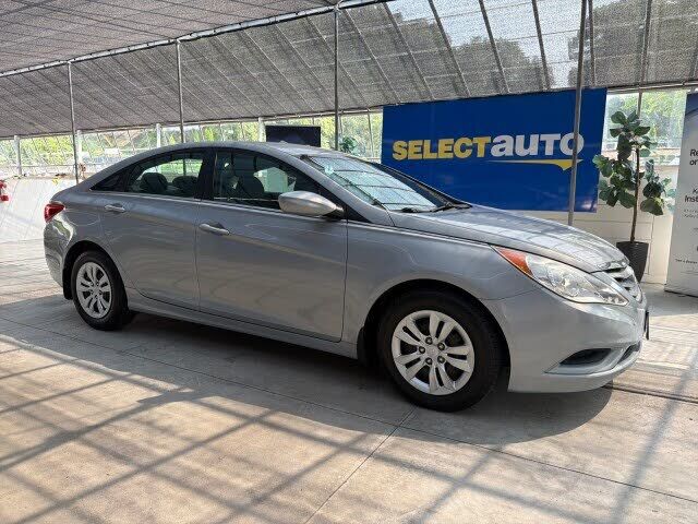 2011 HYUNDAI Sonata