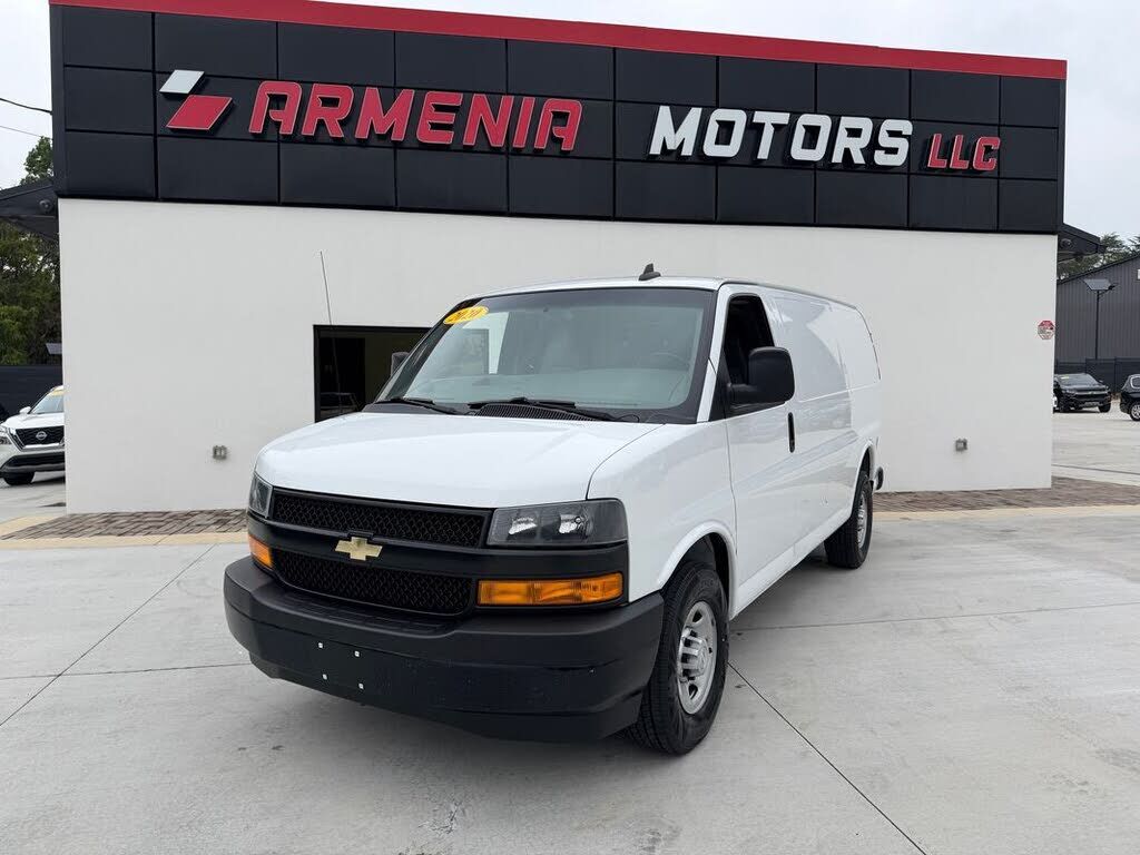 2020 CHEVROLET Express