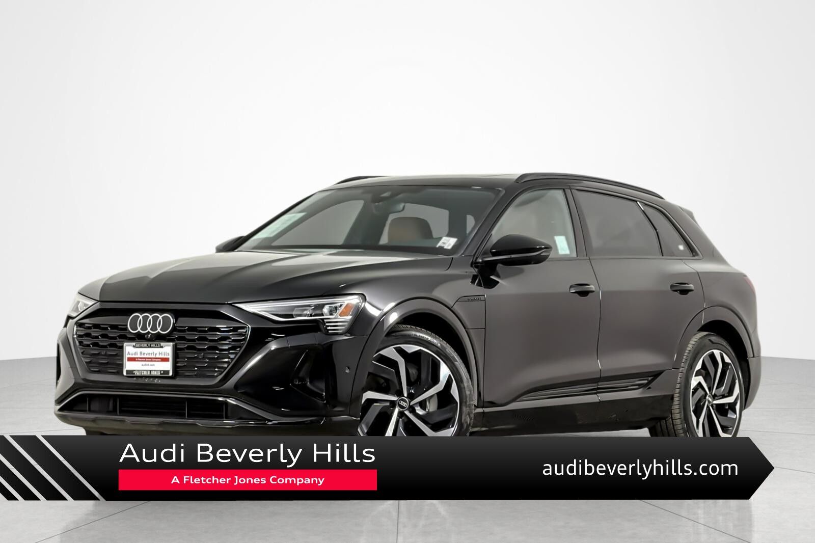2024 AUDI Q8