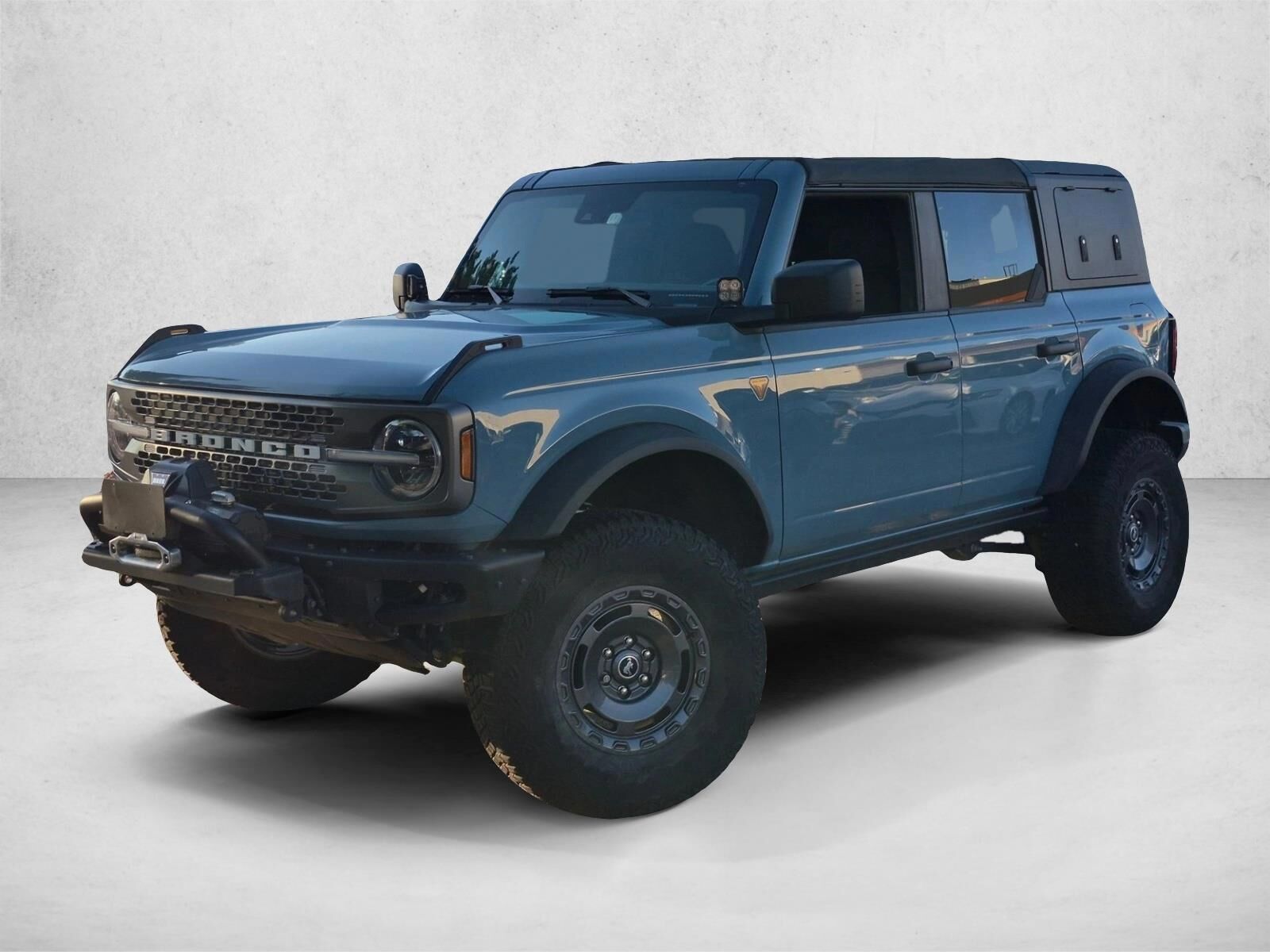 2023 FORD Bronco