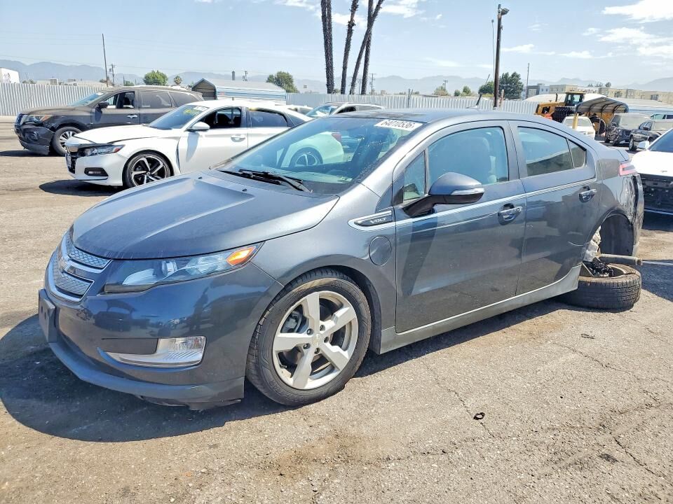 2013 CHEVROLET Volt