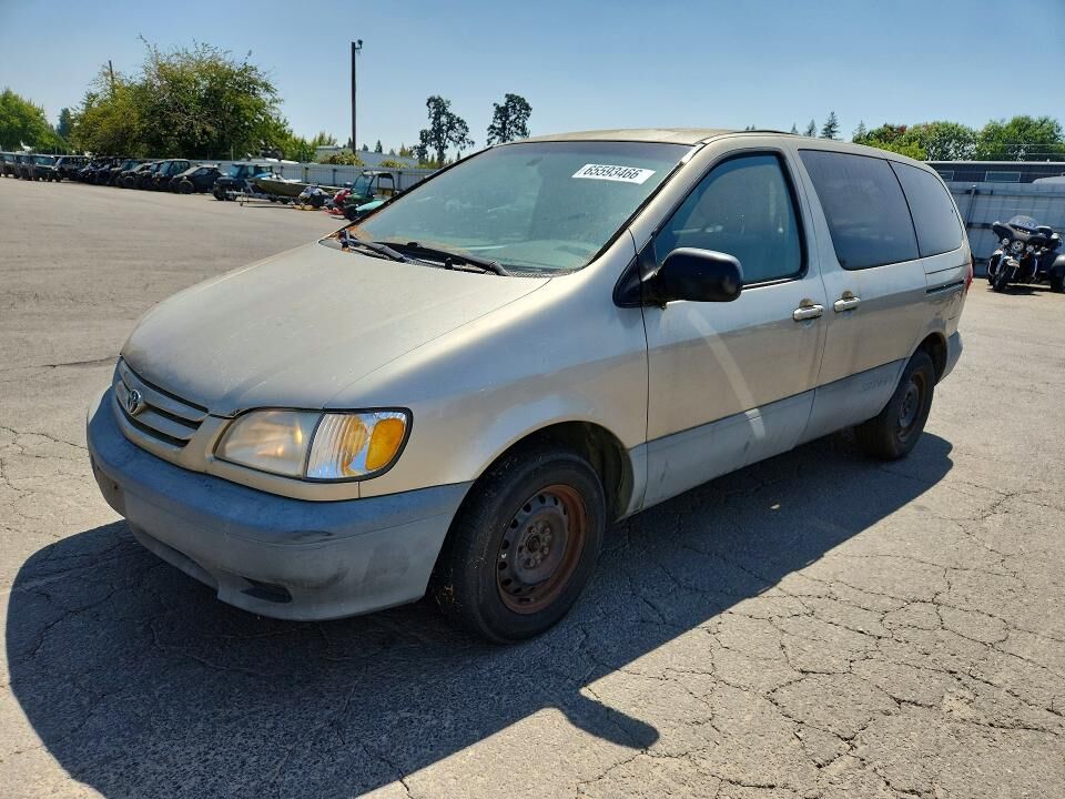 2001 TOYOTA Sienna