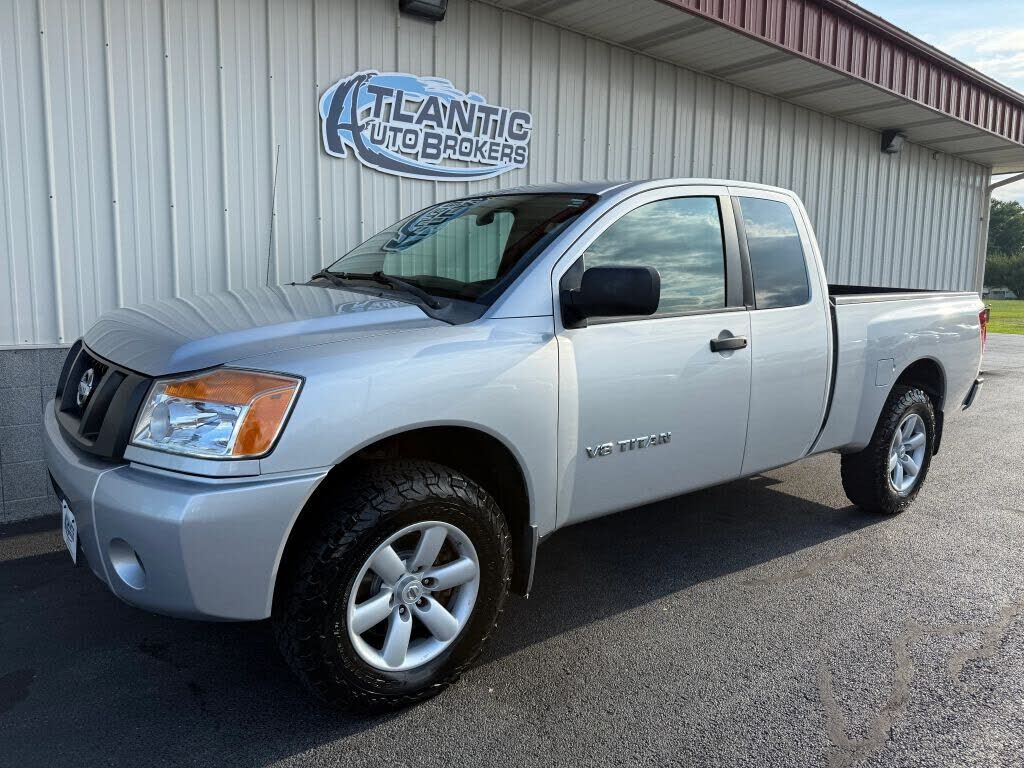 2011 NISSAN Titan