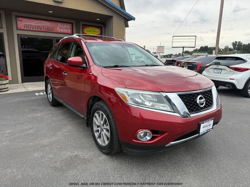 2016 NISSAN Pathfinder