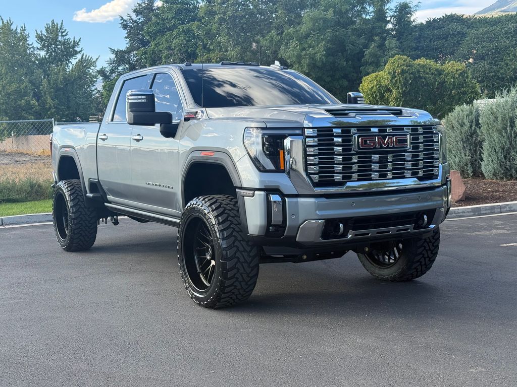 2025 GMC Sierra HD