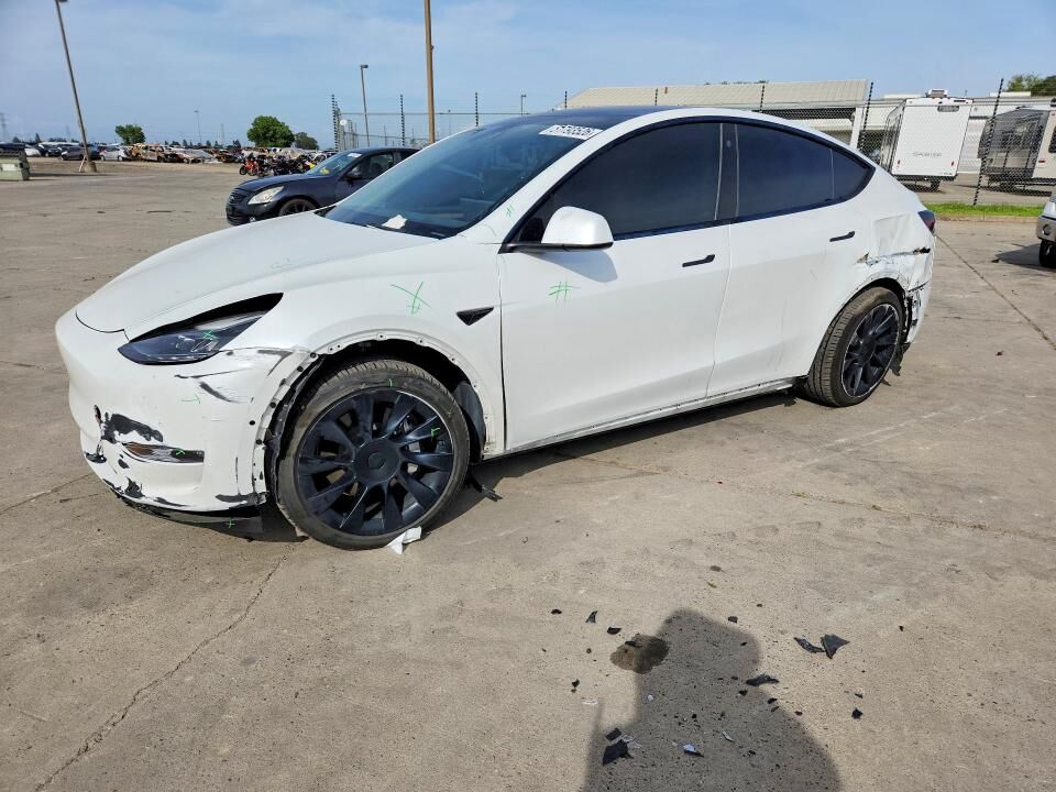 2022 TESLA Model Y