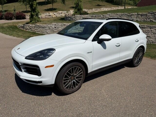 2021 PORSCHE Cayenne