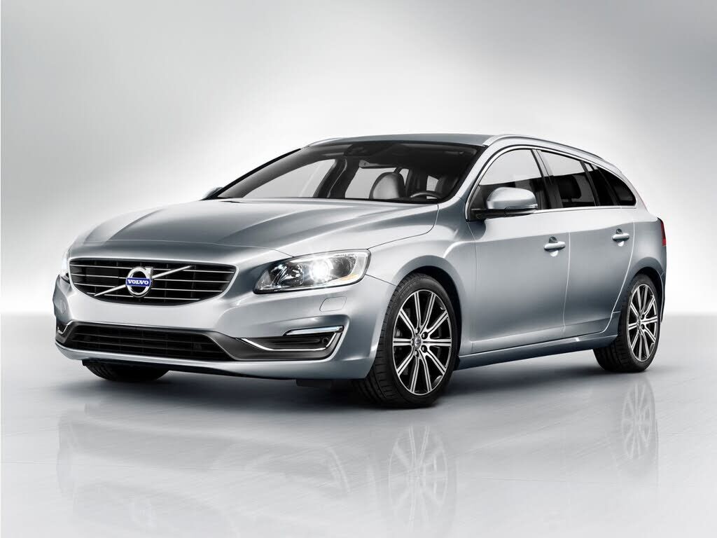 2015 VOLVO V60