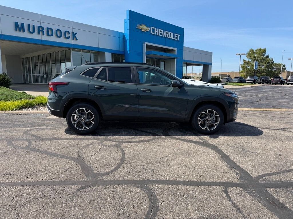 2026 CHEVROLET Trax