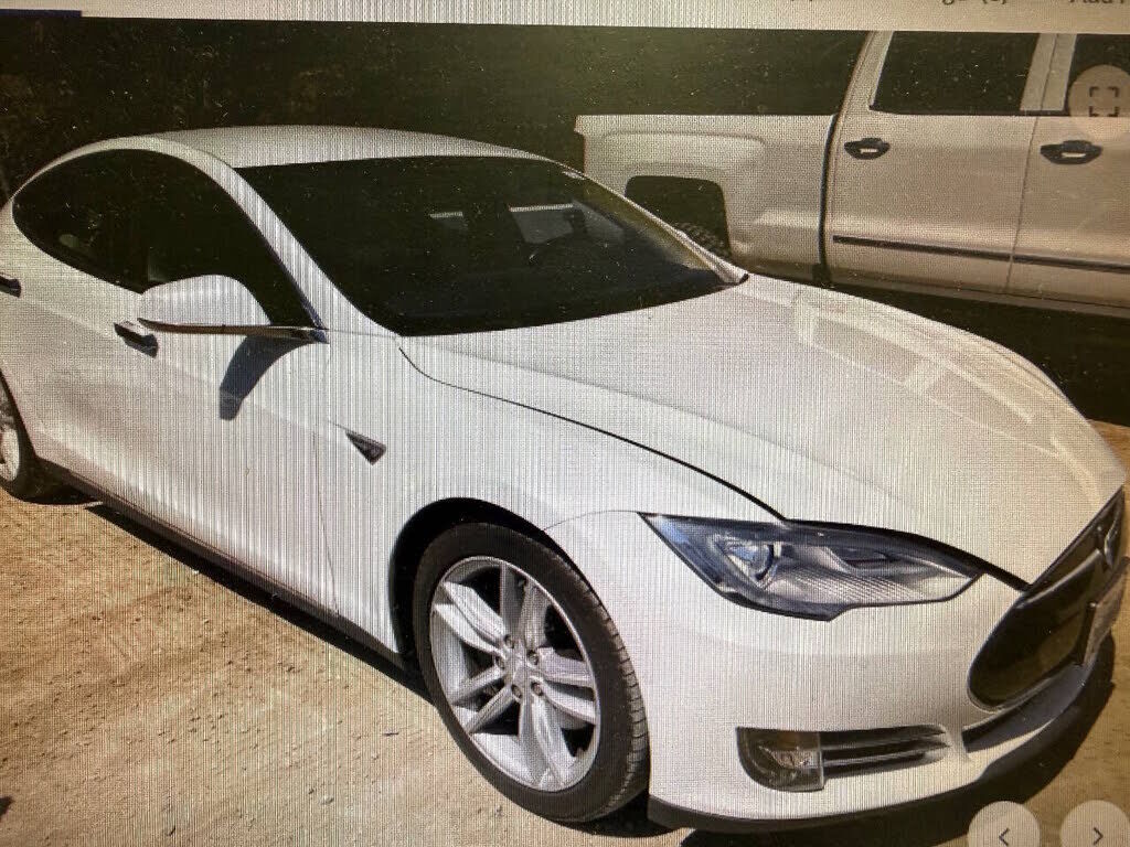 2015 TESLA Model S