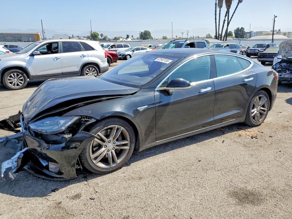 2016 TESLA Model S