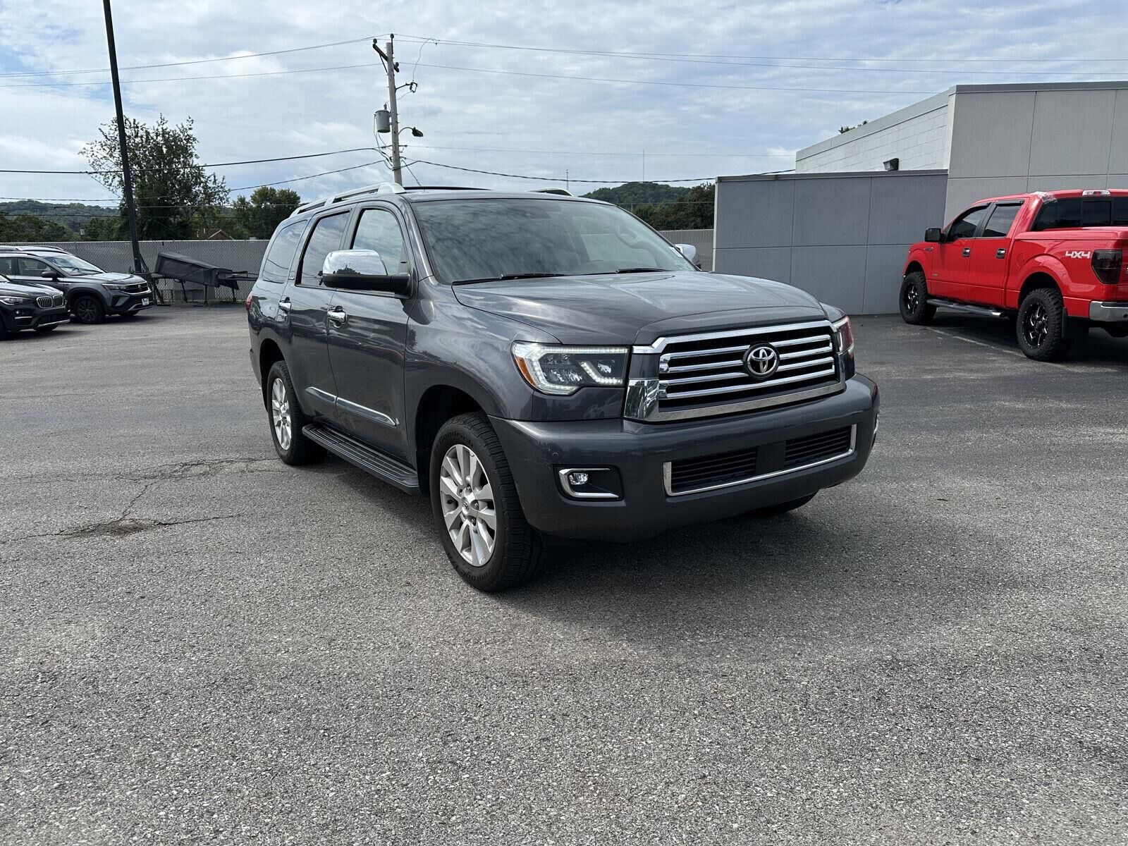 2018 TOYOTA Sequoia
