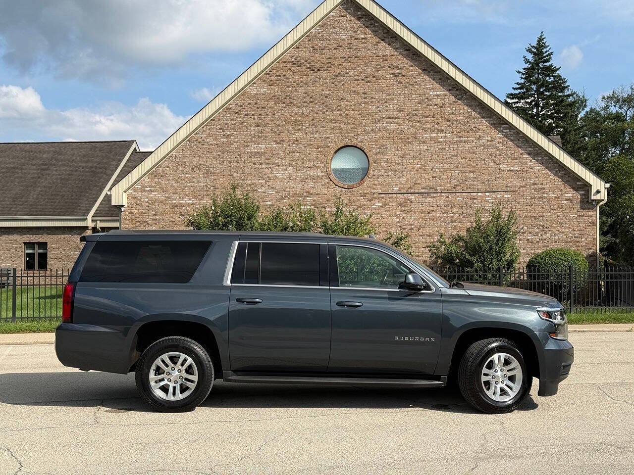 2020 CHEVROLET Suburban