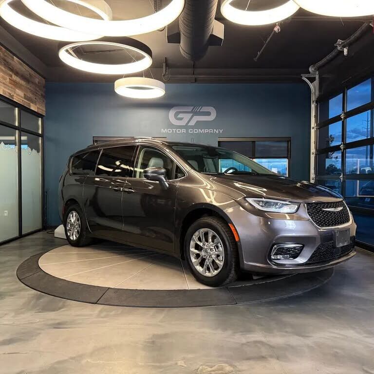 2021 CHRYSLER Pacifica
