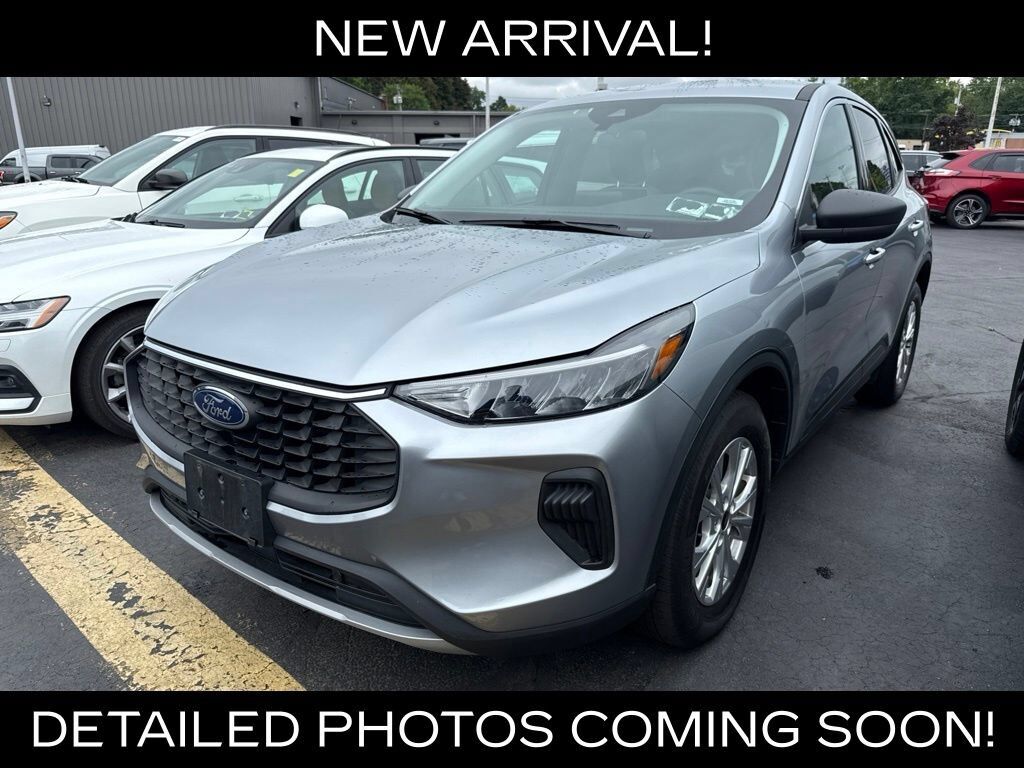 2023 FORD Escape