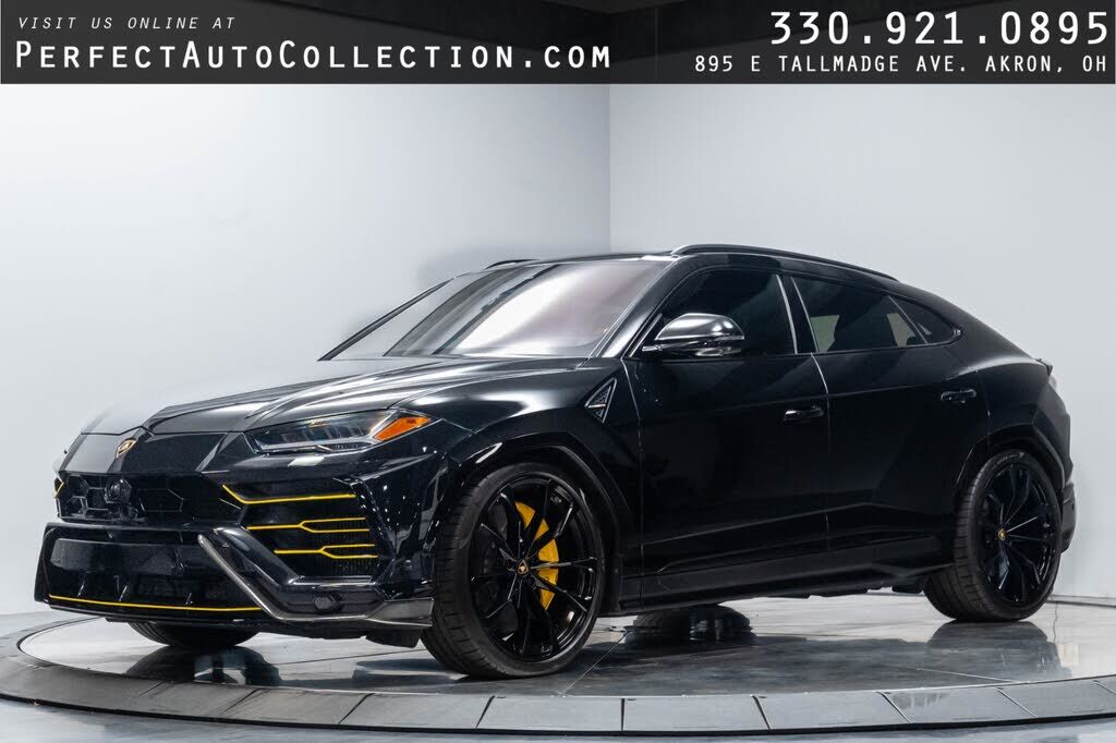 2019 LAMBORGHINI URUS