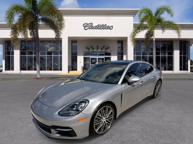 2017 PORSCHE Panamera