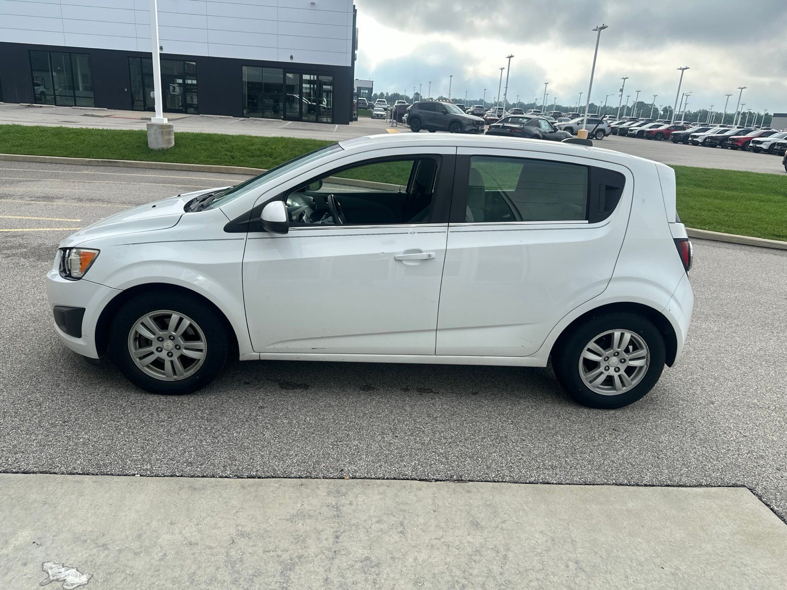 2015 CHEVROLET Sonic
