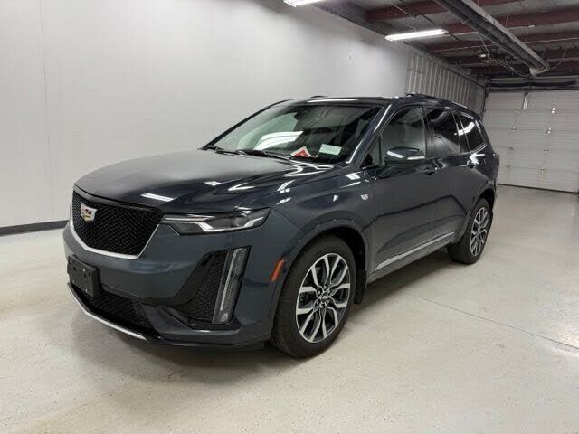 2021 CADILLAC XT6
