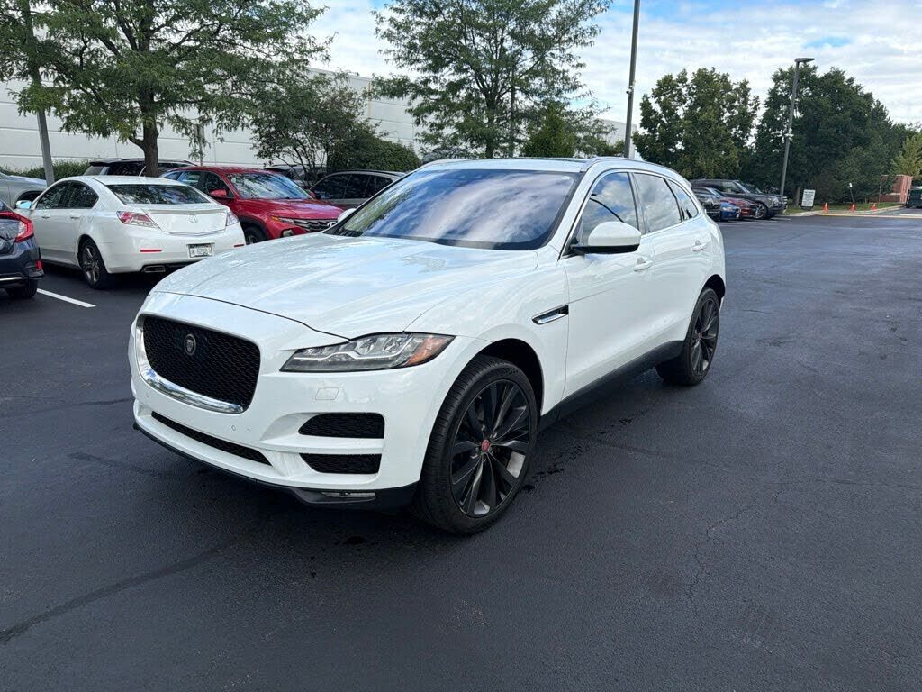 2019 JAGUAR F-Pace