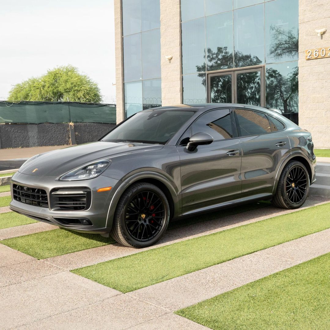 2023 PORSCHE Cayenne