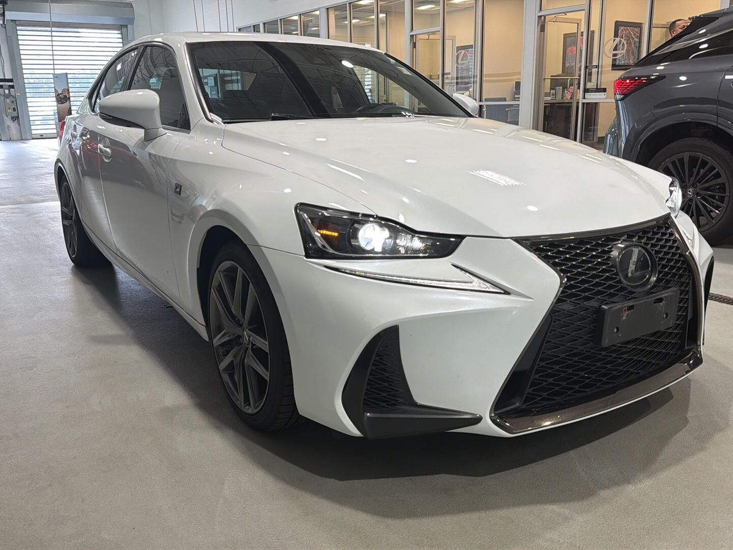 2018 LEXUS IS