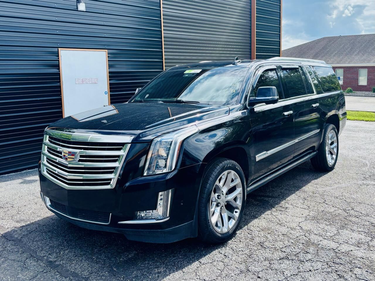 2017 CADILLAC Escalade ESV