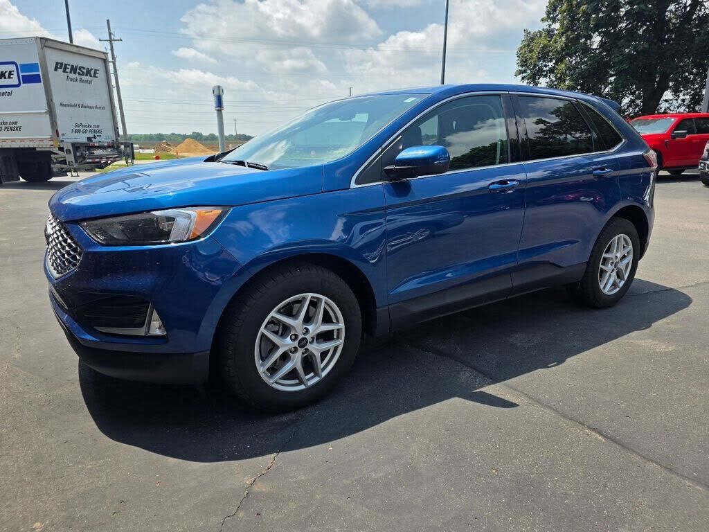 2023 FORD Edge