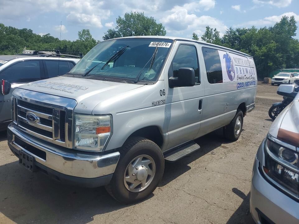 2009 FORD E-350