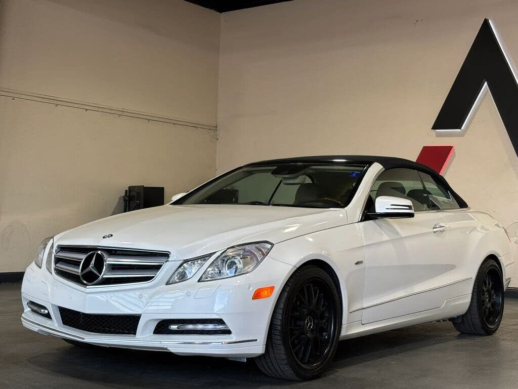 2012 MERCEDES-BENZ E-Class