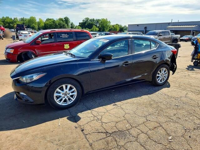 2016 MAZDA Mazda3