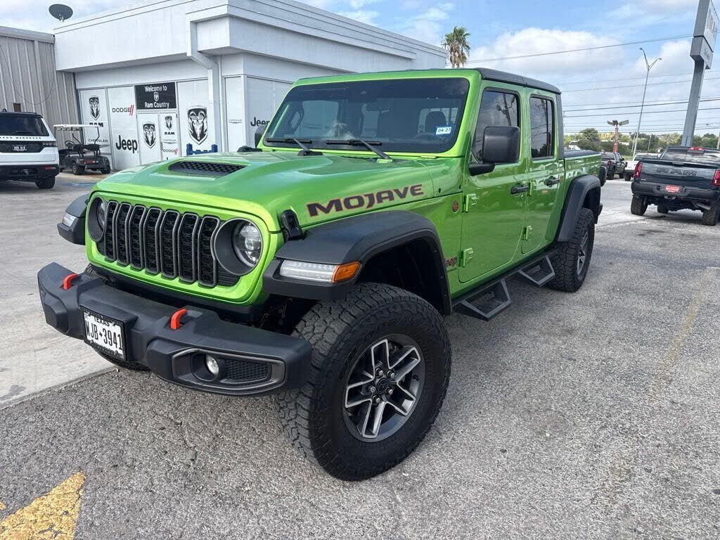 2025 JEEP Gladiator