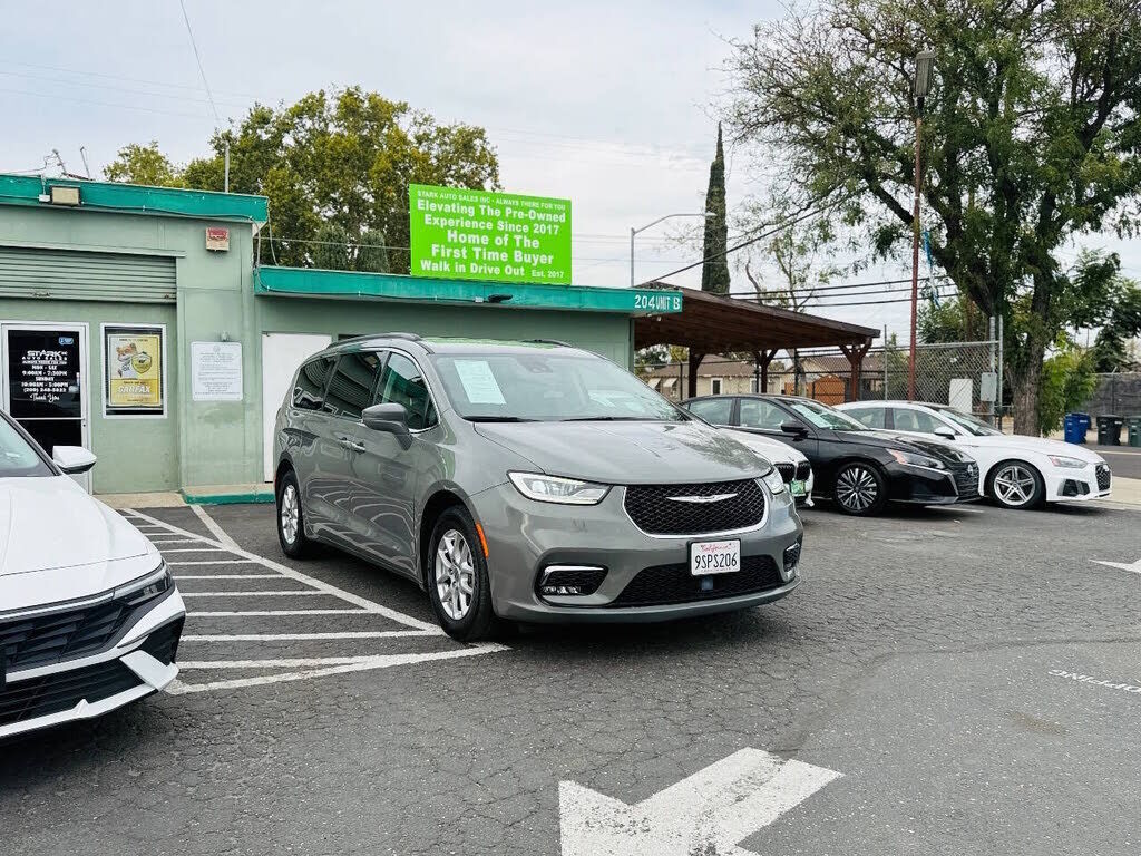 2022 CHRYSLER Pacifica