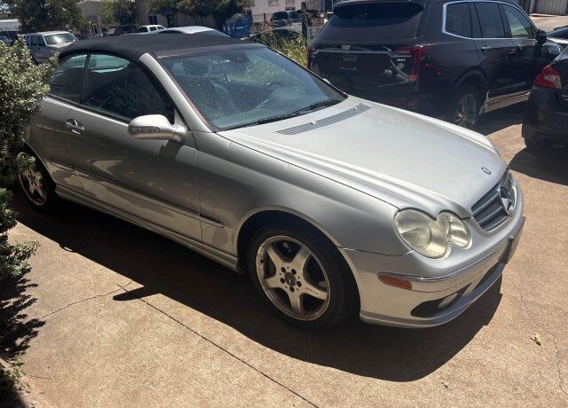 2004 MERCEDES-BENZ CLK-Class