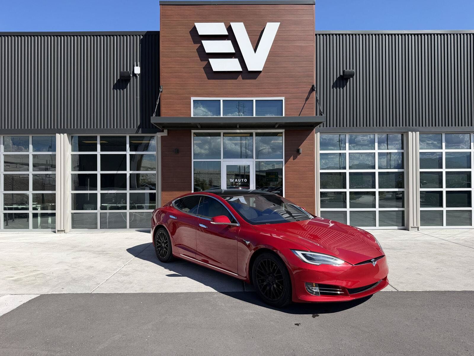 2020 TESLA Model S