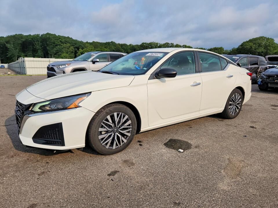 2025 NISSAN Altima