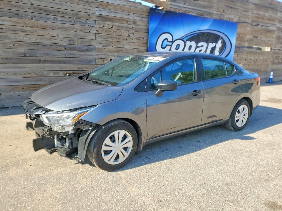 2025 NISSAN Versa