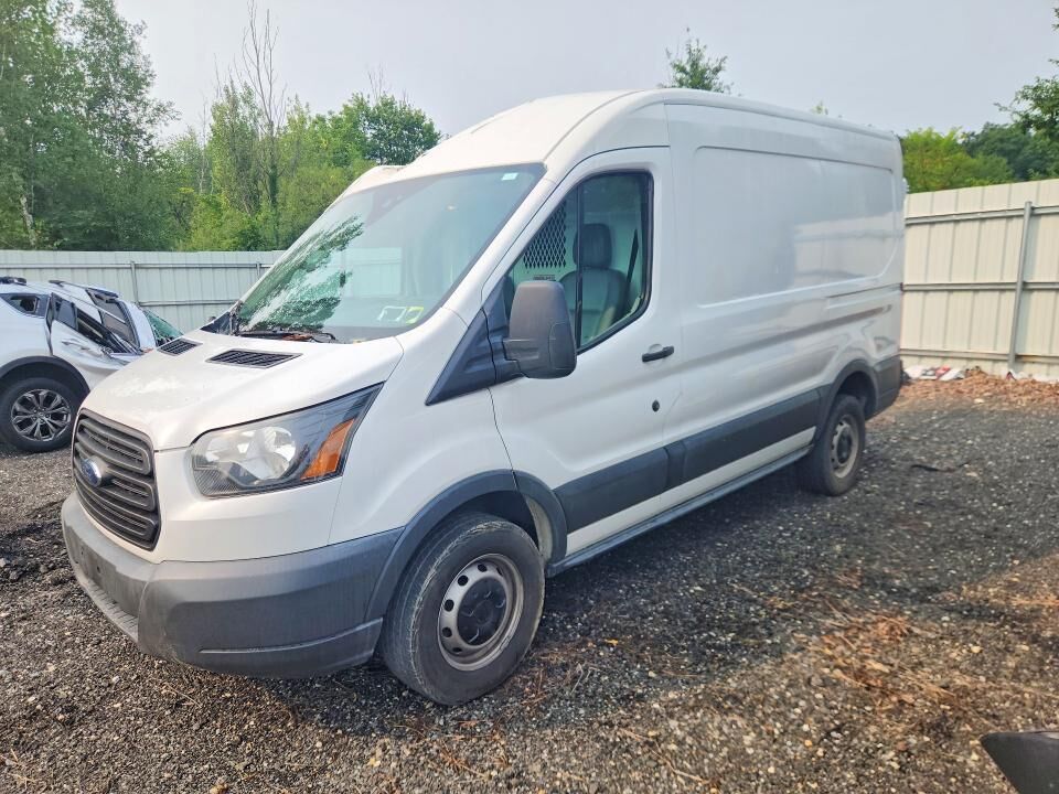 2015 FORD Transit