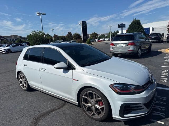 2020 VOLKSWAGEN Golf GTI