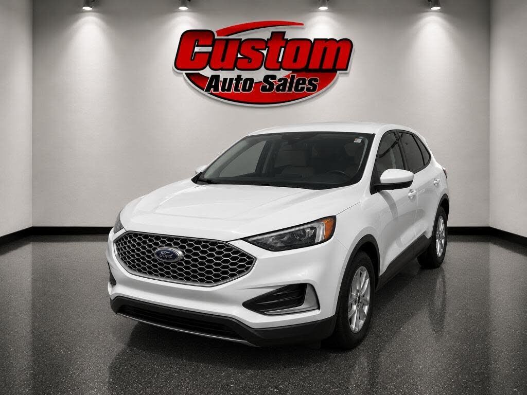 2023 FORD Edge