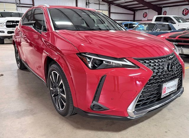 2025 LEXUS UX