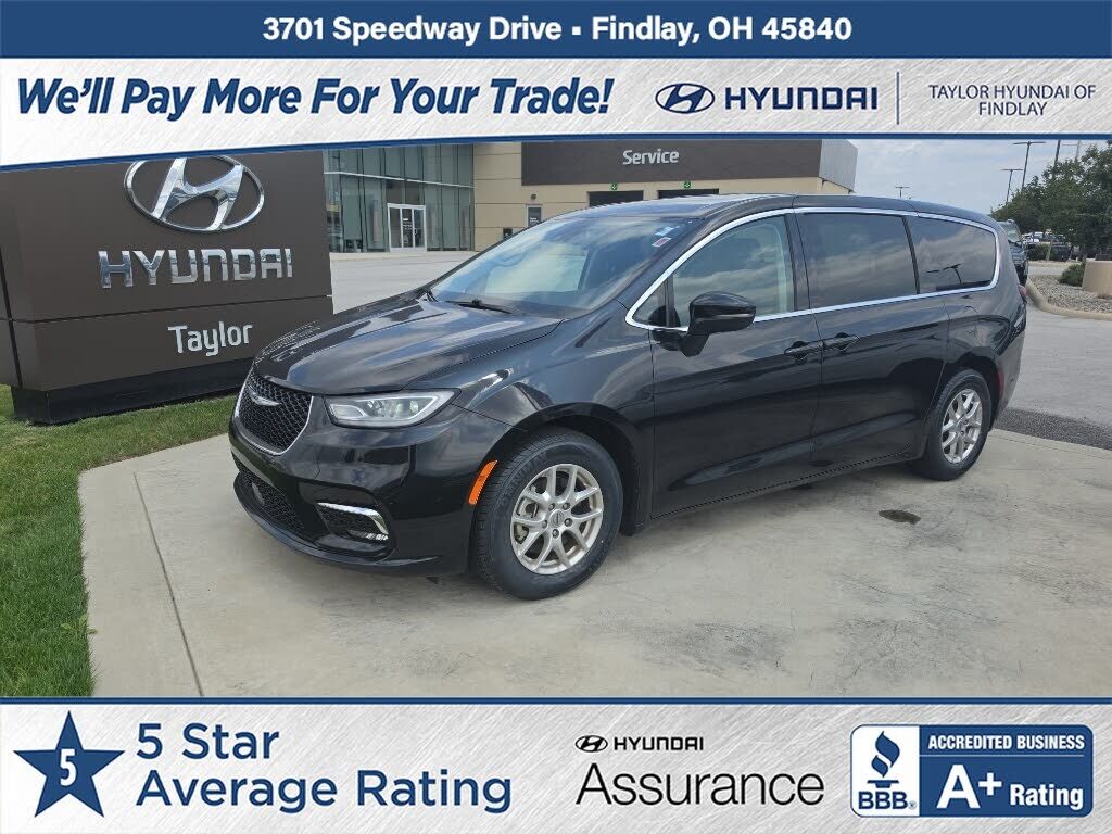 2023 CHRYSLER Pacifica