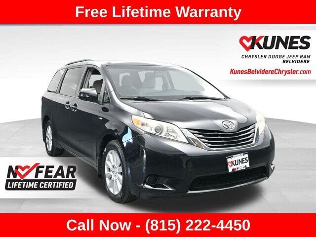 2017 TOYOTA Sienna