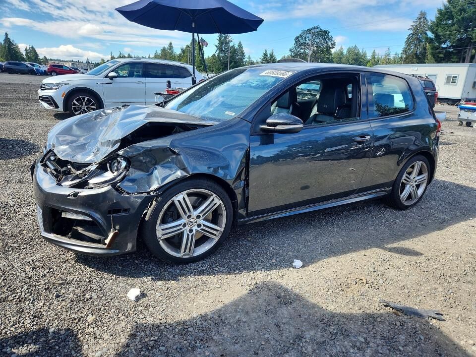 2012 VOLKSWAGEN Golf