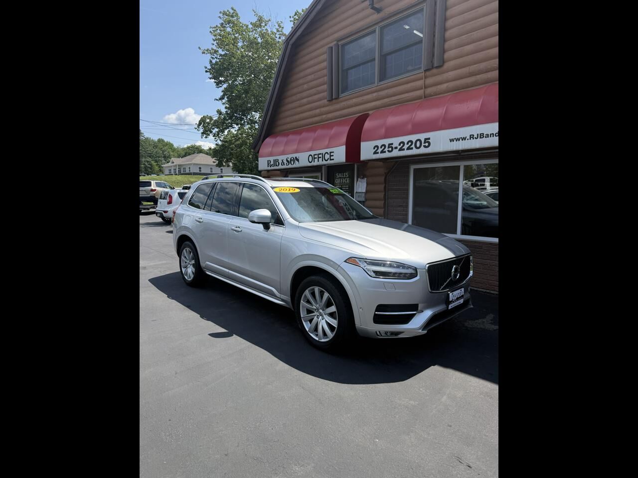 2019 VOLVO XC90