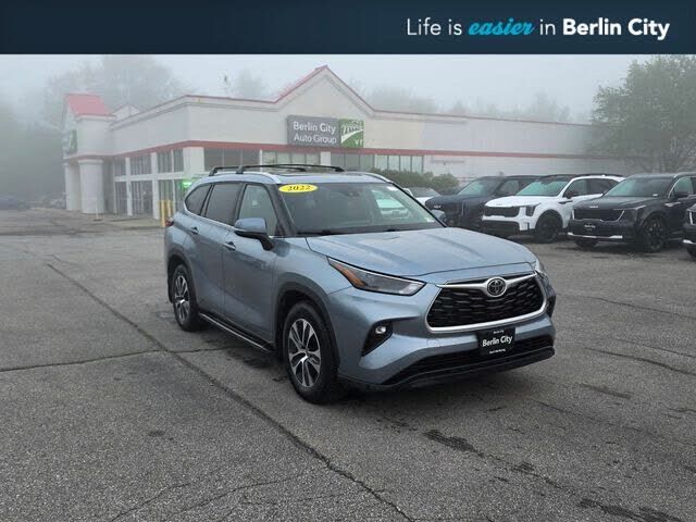 2022 TOYOTA Highlander