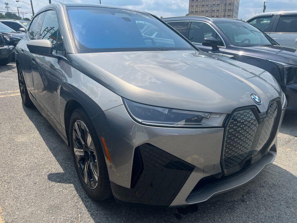 2023 BMW ix